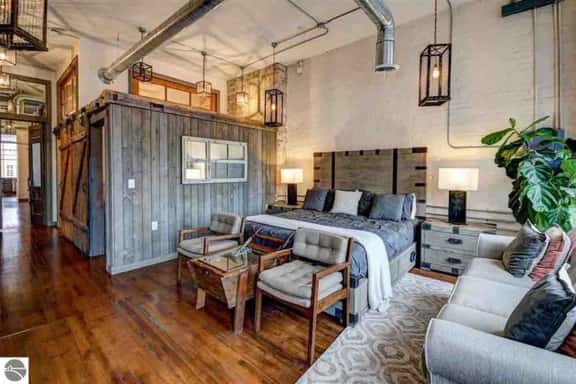 Downtown Luxury Traverse City Loft on State Street - Image 1