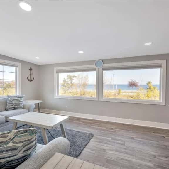 Lofts on Front St (3 bedroom) - Image 1